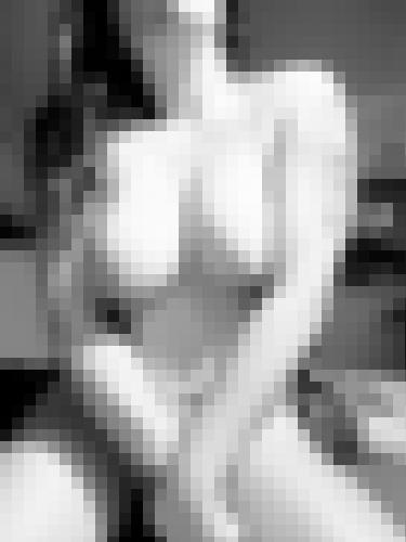 Photo from Sarah** into Je montre mes seins