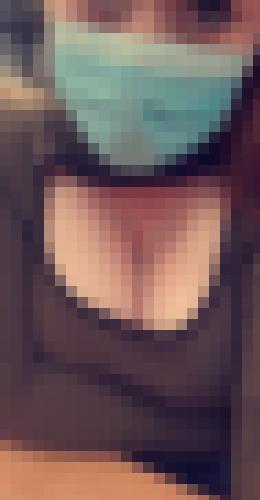 Photo from Sarah** into Je montre mes seins